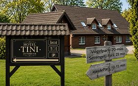 Hotel Tini